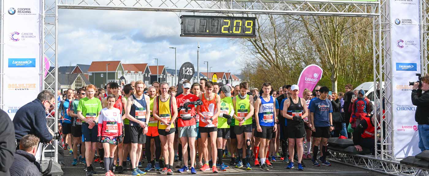 Reading half marathon start line