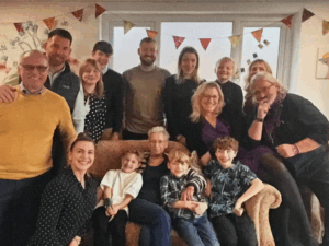 Doreen-Osborne-with-family-49th-wedding-anniversary-Oct