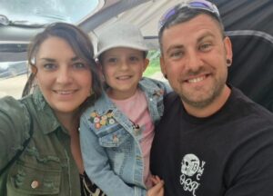 Lacie with her parents